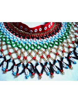 Украшение из бисера "Ожерелок"