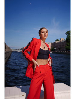 ЖАКЕТ СО СМЕННЫМИ ЛАМПАСАМИ. ЧАРУЮЩИЙ КРАСНЫЙ.