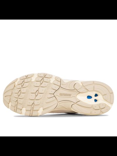 New Balance 530 Beige Angora