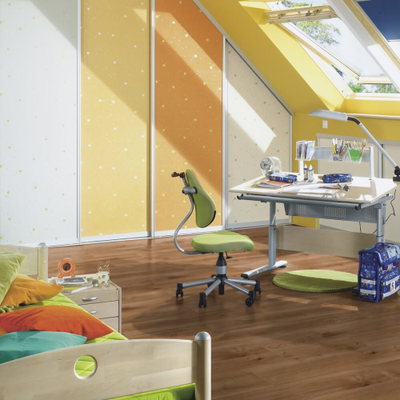 Биополы Wineo PURLINE 1000 wood L Дуб Насыщенно-Карамельный PL300R в интерьере детской комнаты