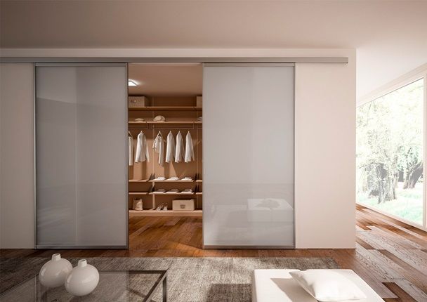 Матовое стекло и скрытые двери: плюсы и минусы