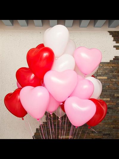 ОБЛАКО ЛАТЕКСНЫХ ШАРОВ-СЕРДЕЦ "LOVESTORY"