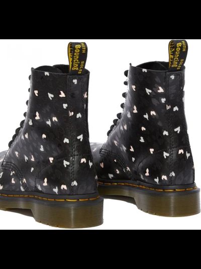 DR.MARTENS 1460 PASCAL CHAOS HEARTS BLACK