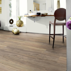 Ламинат Wineo Дуб Испания Бежево-коричневый LA220LV4 в интерьере ванной