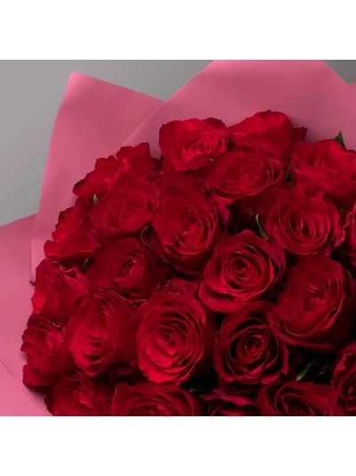 Мадам Ред - 25 роз