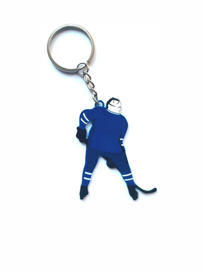 БРЕЛОК "ХОККЕИСТ" синий (МЕТАЛЛИЧЕСКИЙ ПЛОСКИЙ ДВУСТОРОННИЙ)
