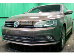 Защита радиатора Volkswagen Jetta VI 2015- (3 части) с парктроником black