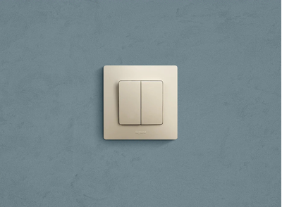 Розетки и выключатели Legrand ETIKA