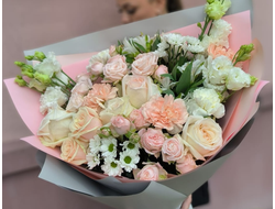 Огромный букет роз  "Ясный свет"