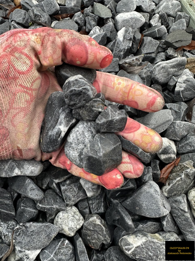 темно-серая доломитовая галька