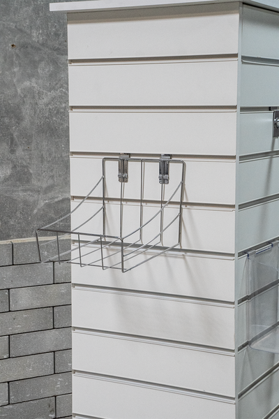 (ЭИАСО0800) Стенд со слотпанелью и тумбой островной "SPIRE"