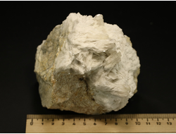 Барит, друза расщепленных пластинчатых кристаллов, Россия, Адыгея (102*102*87 мм, 944 г) №15908