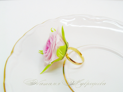 Кольцо "Роза". Цветы из полимерной глины