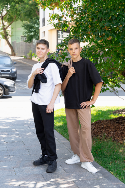 Плотная оверсайз футболка (футер)