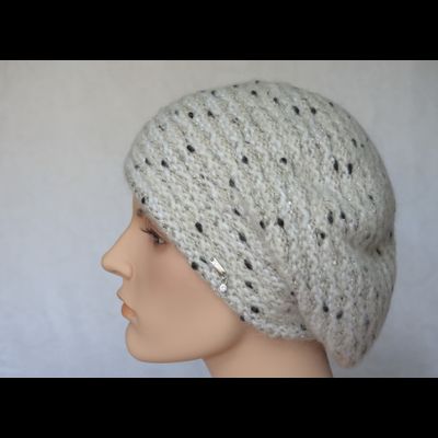 Vizio Италия 6924 берет белый вязаный из мохера и альпака фото