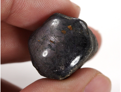 Корунд с иризацией, кристалл, полировка с одной стороны, Индия (25*21*17 мм, 20 г) №29905