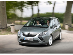 Автомобильные чехлы Opel Zafira C