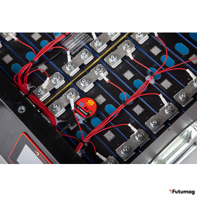 Аккумуляторная батарея LiFePo4 60V50Ah(60A) c дисплеем, BMS смарт