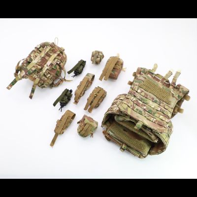 Бронежилет с подсумками и рюкзаком в масштабе 1/6 (78097) - DAMTOYS