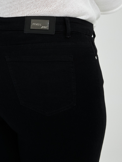 Джинсы черные Слим-фит