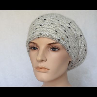 Vizio Италия 6924 берет белый вязаный из мохера и альпака