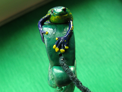 Подвеска "Тропическая лягушка"