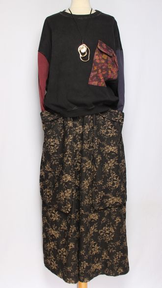 Джемпер ХЛОПОК "КАРМАН В ЦВЕТОЧЕК" черный до р.52