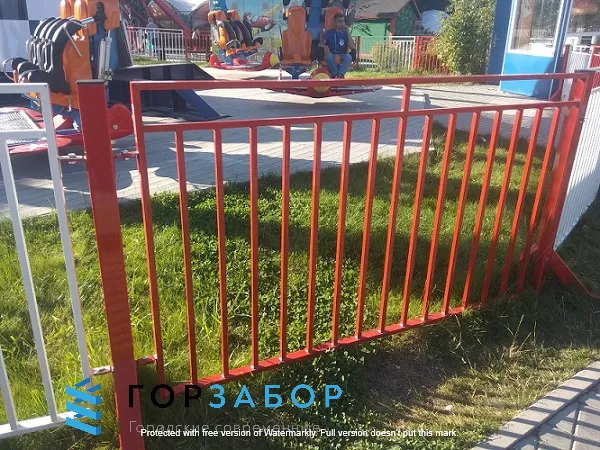 Купить пешеходное ограждение со склада в Москве