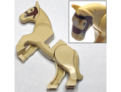 Horse, Movable Legs with Black Eyes, White Pupils, Reddish Brown Bridle and White Blaze Pattern, Tan (10352c01pb07 / 6343565)