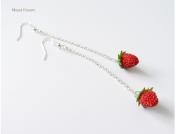 Серьги-цепочки "Лесная земляника" .