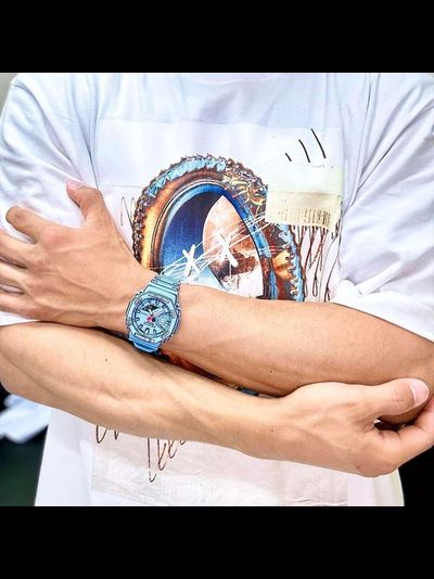 Часы Casio G-Shock GA-2100MNG-2A