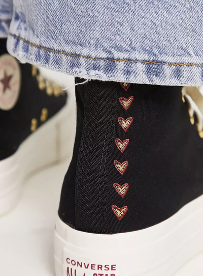Converse chuck taylor heart deals