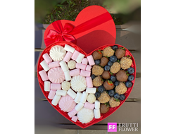 Клубника в шляпной коробке № 24