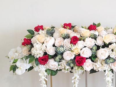 Композиция из искусственных цветов на сцену  Мерлин № СО011/Купить на АОАБУКЕТ