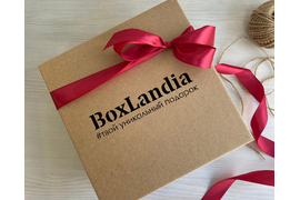 Лазерная резка логотипа на коробке