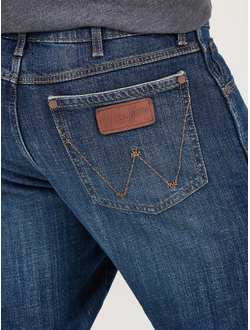Джинсы Wrangler® Retro® Relaxed Fit Bootcut Jean