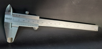 Штангенциркуль нониусный Mitutoyo (Япония) 150 мм 0.05 (Арт. №:412101 150 / 530-104)