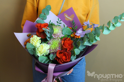 Букет цветов на 8 марта № 709