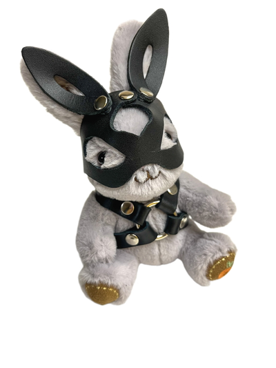 152 БДСМ зайчик в маске