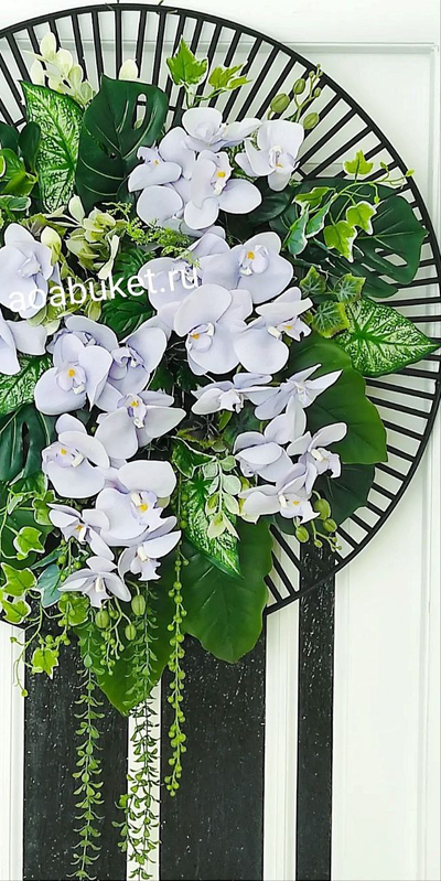 Панно круглое из искусственных растений и цветов светло сиреневой орхидеи №02/Купить картину цветов