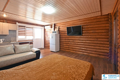 Гостевой дом №404 - номер-студия  с кухней у пляжа (первая линия)