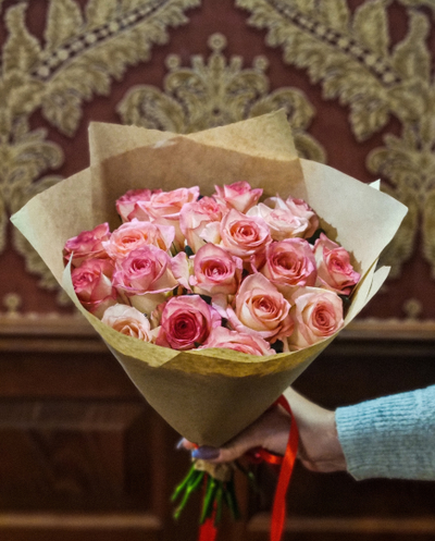 Роза Россия 40 см 19 шт