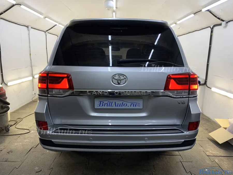 Рестайлинг Ленд Крузер из 2008 в 2020 Executive Lounge