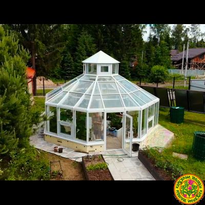 Зимняя восьмигранная теплциа в английсоком стиле