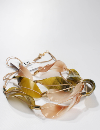 Колье "Завитушки"  св.бежевое, бежевое