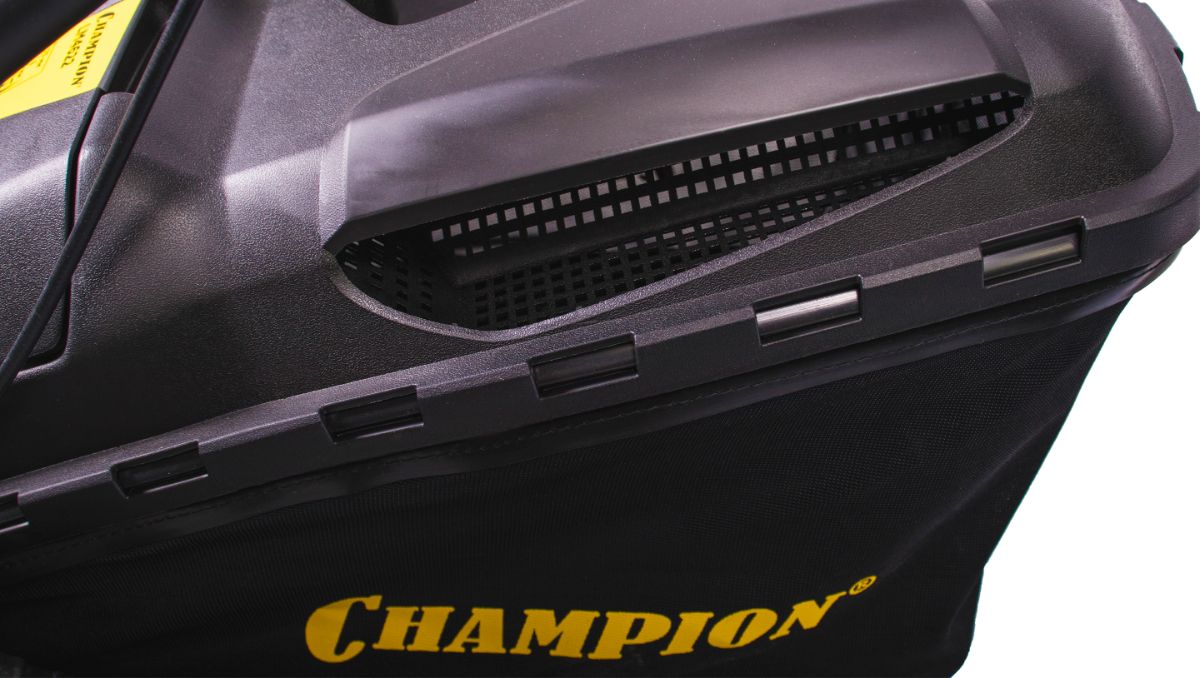Газонокосилка Champion LM4622 - 24460 рублей!