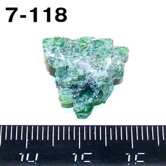 Хромдиопсид натуральный (необработанный) №7-118: 2,2г - 17*16*8мм