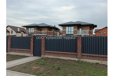 Облицовка фасада здания ДПК