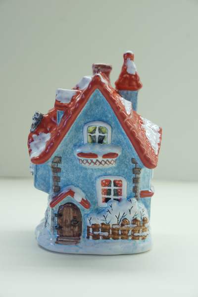 Голландский домик зимний