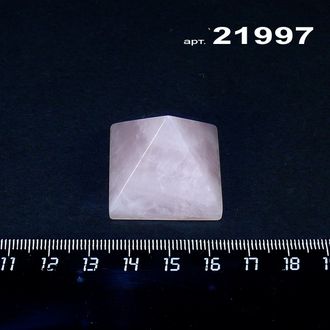 Розовый кварц натуральный (пирамида) арт.21997: 25,7г - 30*30*24мм